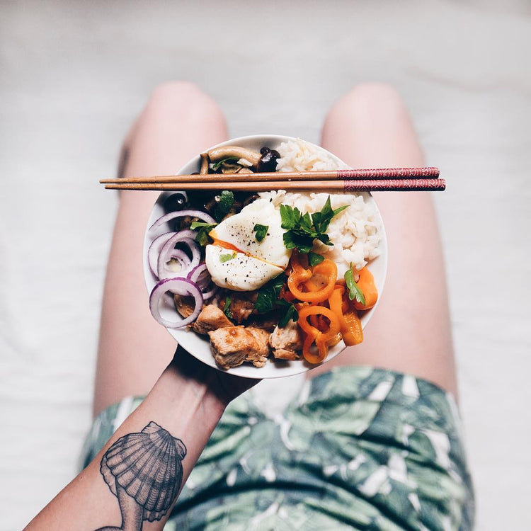 foto ricetta Poke Bowl di riso Basmati con pollo e funghi 