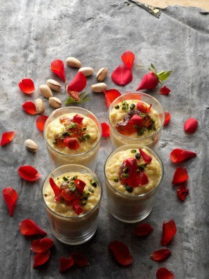 RIZ RIZ AU LAIT AUX SAVEURS MAROCAINES, GELÉE DE COINGS À L’EAU DE ROSE ET PISTACHE 