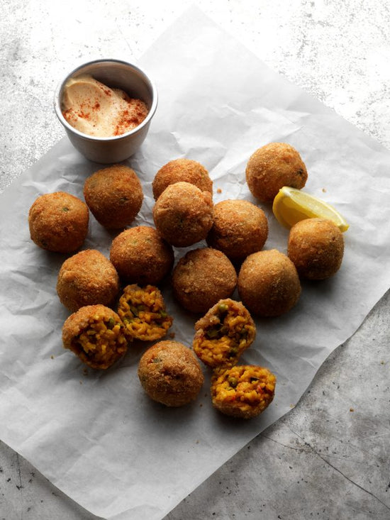 VEGETARIAN PAELLA ‘ARANCINIS’ WITH PIMENTON ALIOLI 